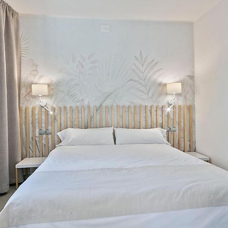 Apartamentos Castellmar Castelldefels Kültér fotó