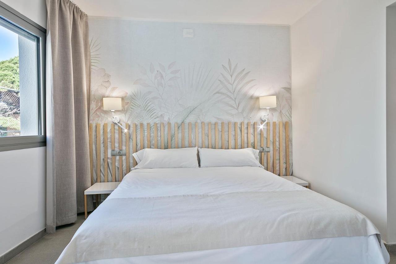 Apartamentos Castellmar Castelldefels Kültér fotó