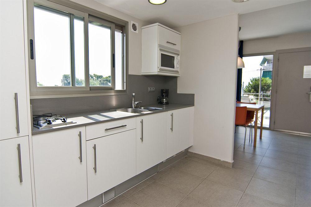 Apartamentos Castellmar Castelldefels Kültér fotó