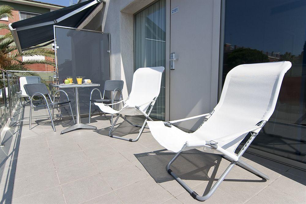 Apartamentos Castellmar Castelldefels Kültér fotó