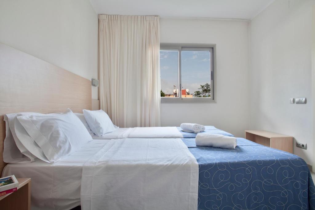 Apartamentos Castellmar Castelldefels Kültér fotó